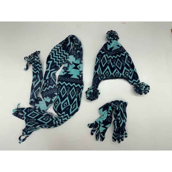Old Navy Childrens Winter Hat Gloves Scarf Set Blue Fleece Aztec Size L-XL - Picture 1 of 14